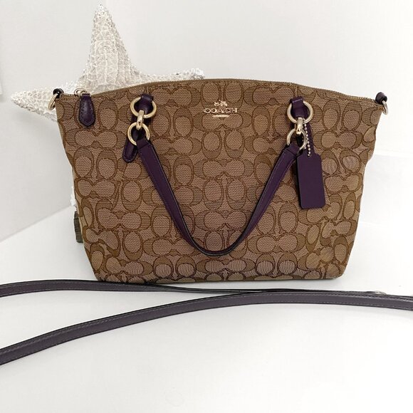 Coach - Coach Small Kelsey Satchel in Outline Signature - Picture 2 of 7